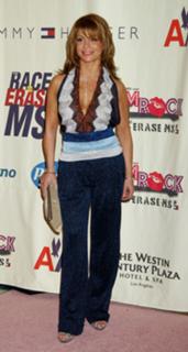 Paula Abdul feet photo thumbnail