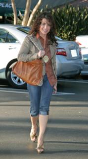 Paula Abdul feet photo thumbnail