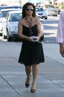 Paula Abdul feet photo thumbnail