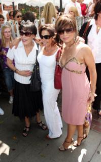 Paula Abdul feet photo thumbnail