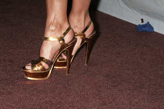 Paula Abdul feet photo thumbnail