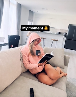 Paula Badosa feet photo 9