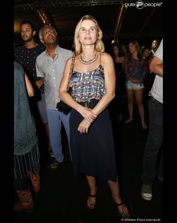 Paula Burlamaqui feet photo 10