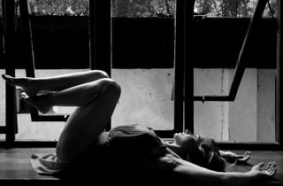 Paula Burlamaqui feet photo 2