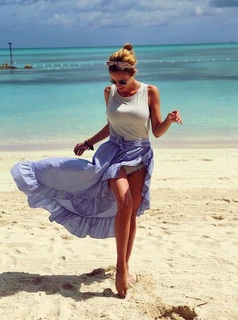 Paula Chaves feet photo thumbnail