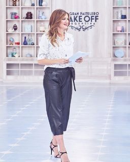 Paula Chaves feet photo thumbnail