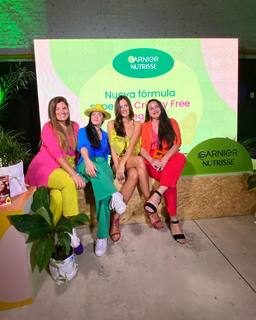 Paula Chaves feet photo thumbnail