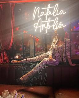 Paula Chaves feet photo thumbnail