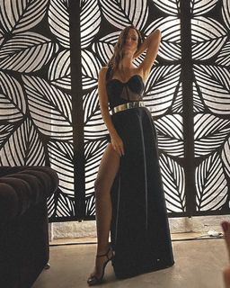 Paula Chaves feet photo thumbnail