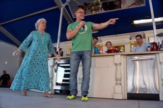 Paula Deen feet photo 19