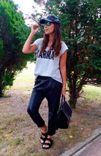 Paula Echevarría feet photo thumbnail
