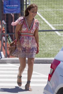 Paula Echevarría feet photo thumbnail