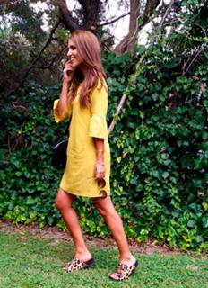 Paula Echevarría feet photo thumbnail