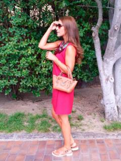 Paula Echevarría feet photo thumbnail