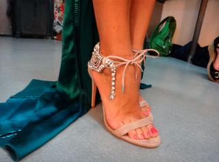 Paula Echevarría feet photo thumbnail