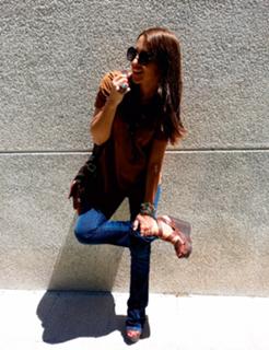 Paula Echevarría feet photo thumbnail