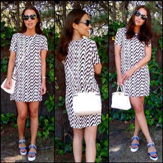 Paula Echevarría feet photo thumbnail
