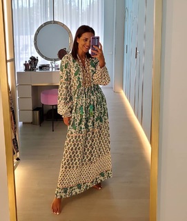 Paula Echevarría feet photo thumbnail