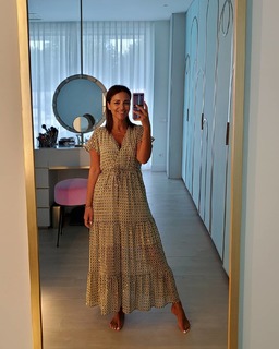 Paula Echevarría feet photo thumbnail