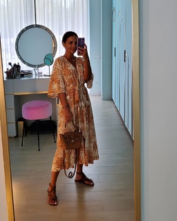 Paula Echevarría feet photo thumbnail