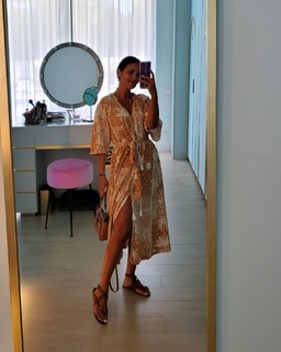 Paula Echevarría feet photo thumbnail