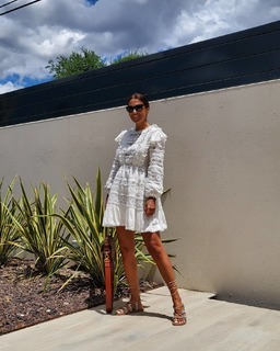 Paula Echevarría feet photo thumbnail