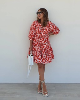 Paula Echevarría feet photo thumbnail