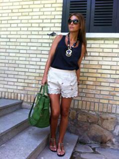 Paula Echevarría feet photo thumbnail