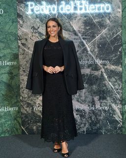 Paula Echevarría feet photo thumbnail