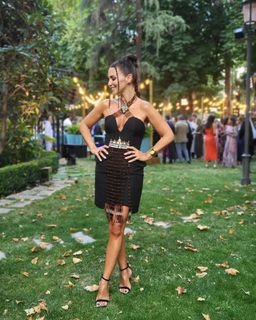 Paula Echevarría feet photo thumbnail