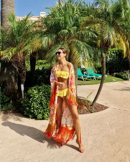 Paula Echevarría feet photo thumbnail