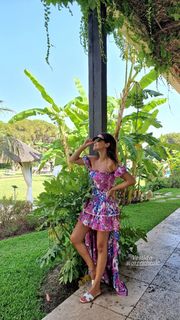 Paula Echevarría feet photo thumbnail