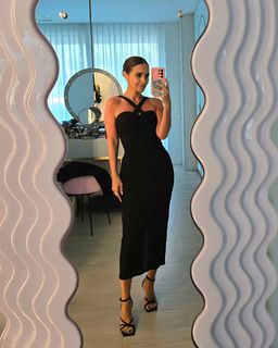 Paula Echevarría feet photo thumbnail