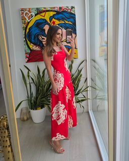 Paula Echevarría feet photo thumbnail