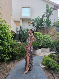 Paula Echevarría feet photo thumbnail