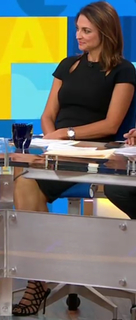 Paula Faris feet photo 18
