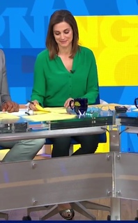 Paula Faris feet photo 13