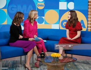 Paula Faris feet photo 14