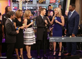Paula Faris feet photo 11