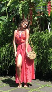 Paula Fernandes feet photo thumbnail