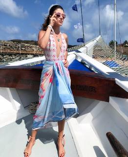 Paula Fernandes feet photo thumbnail