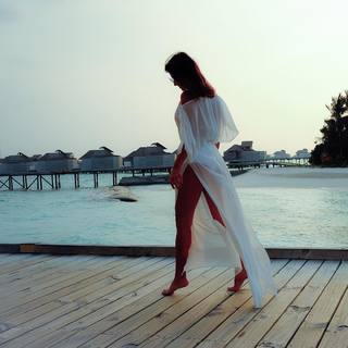 Paula Fernandes feet photo thumbnail