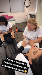 Paula Fernandes feet photo thumbnail