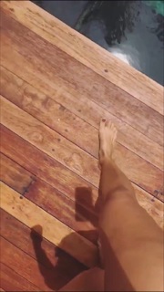 Paula Fernandes feet photo thumbnail