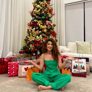 Paula Fernandes feet photo 2