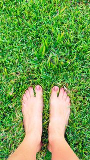 Paula Fernandes feet photo 4