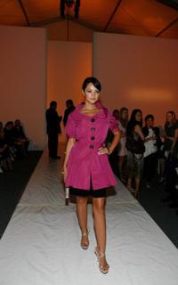 Paula Garcés feet photo thumbnail