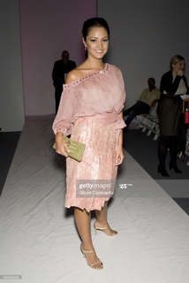 Paula Garcés feet photo thumbnail