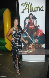 Paula Garcés feet photo thumbnail