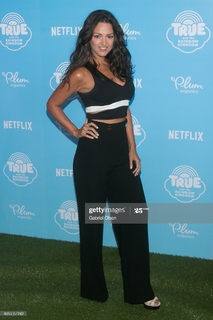 Paula Garcés feet photo thumbnail